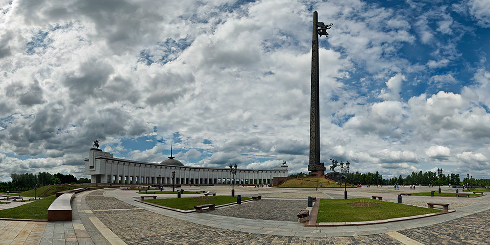 Поклонная гора, монумент Победы