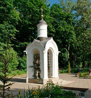 Часовня Троицы Живоначальной на смоленском кладбище. Ее построили в 2001 году на месте Троицкой церкви.