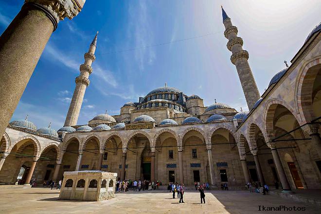 Мечеть Сулеймание Стамбул фото история мечети султана Сулеймана Великолепного в Стамбуле