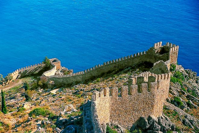Крепость в Алания Турция | Крепость Клеопатры | Пиратская Крепость фото и история древней крепости